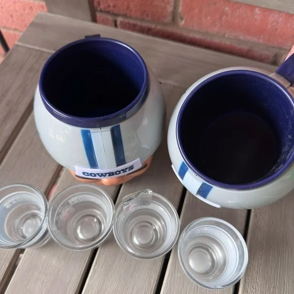 Dallas Cowboys NFL bundle, Two Mugs & 4 shot glasses Tailgate Fathers Day NEW